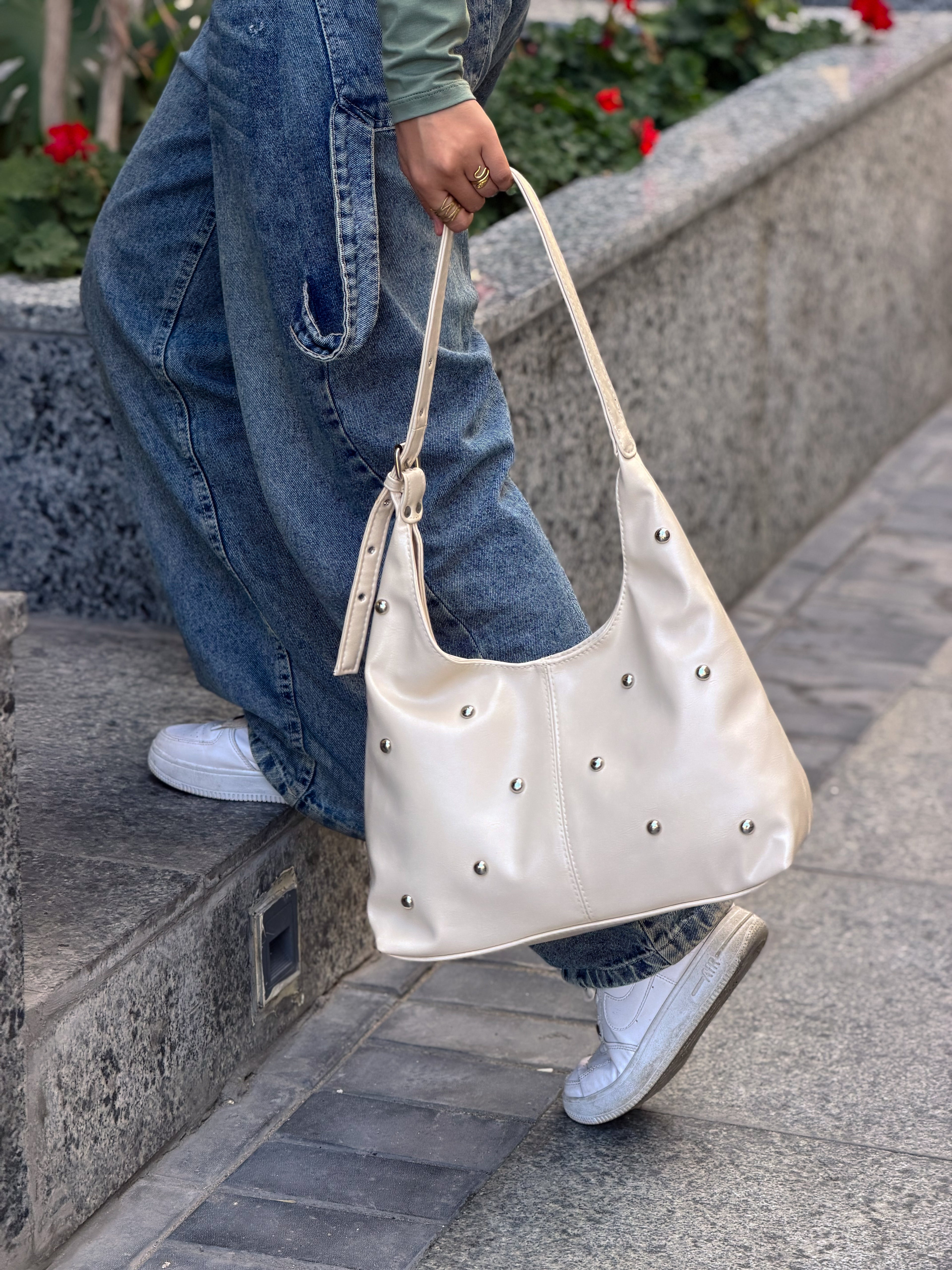 Lorenna-cream Beige